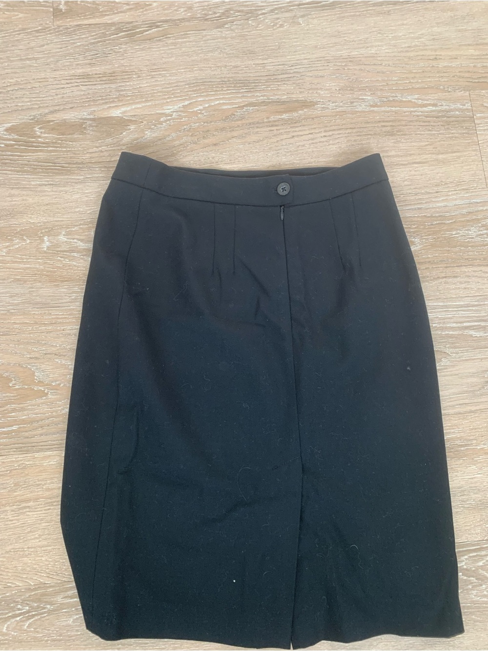 Banana Republic Sleek Black Pencil Skirt - Tailored Office Staple Size 6